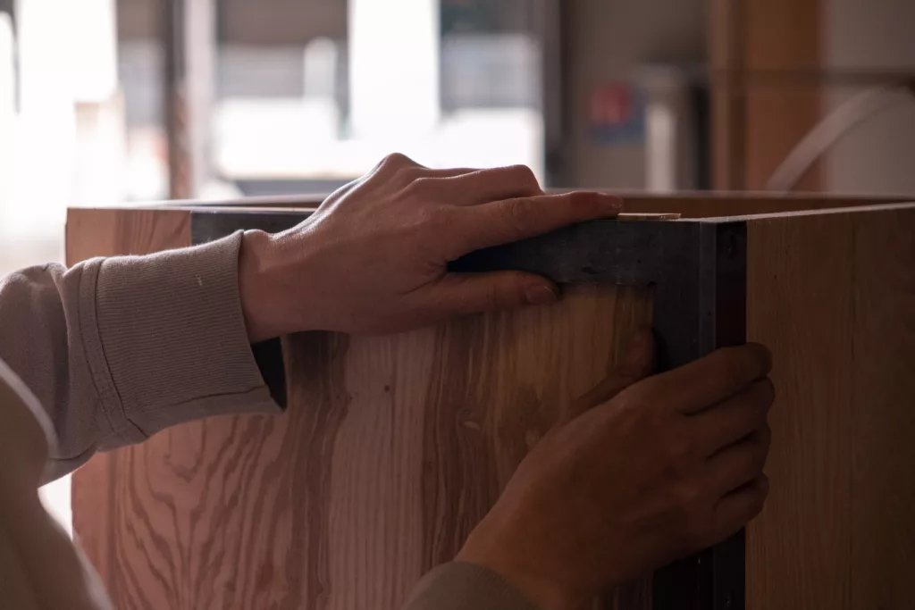 fabrication d'un petit mobilier en chêne