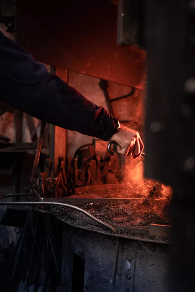 travail à la forge