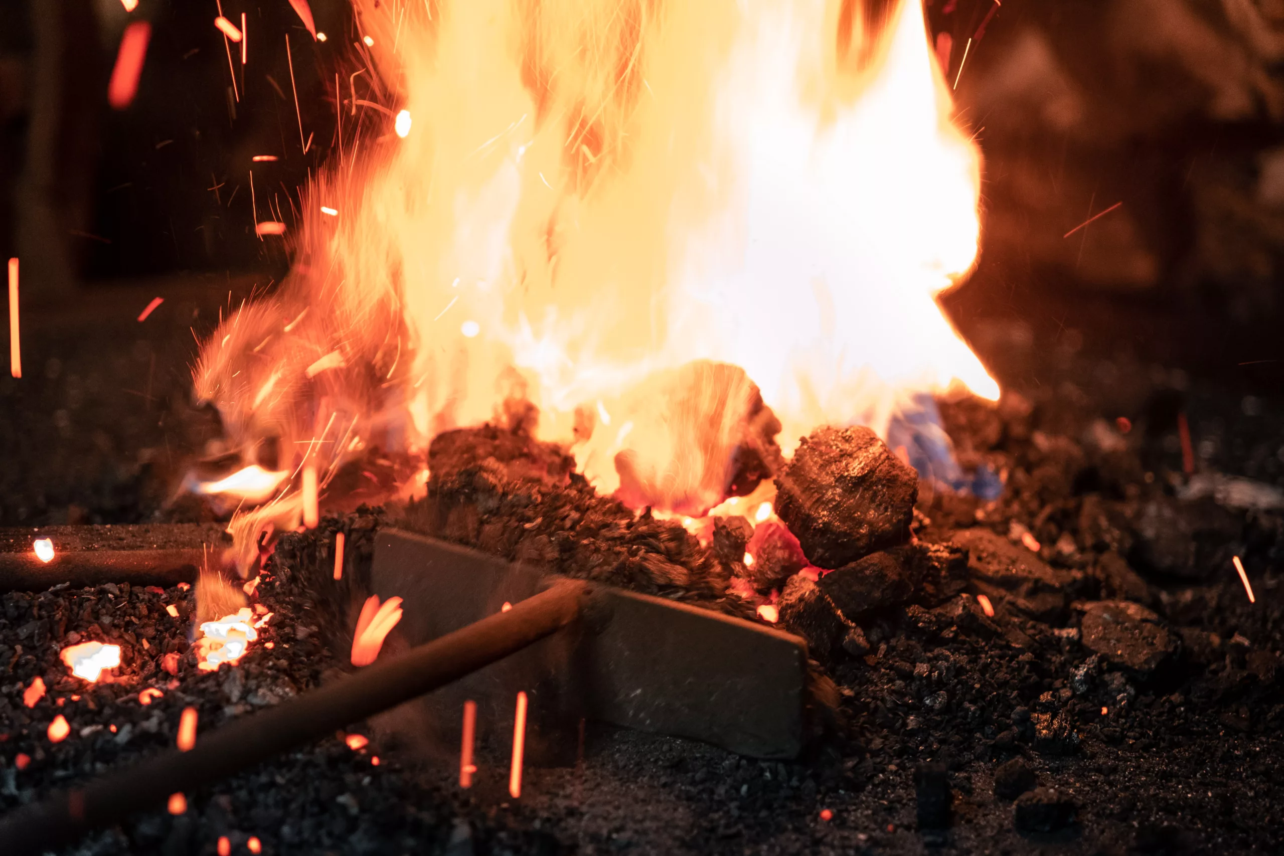 feu dans la forge